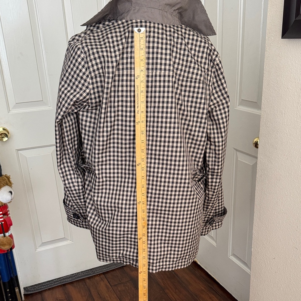 Spring Raincoats - Picture 14 of 16